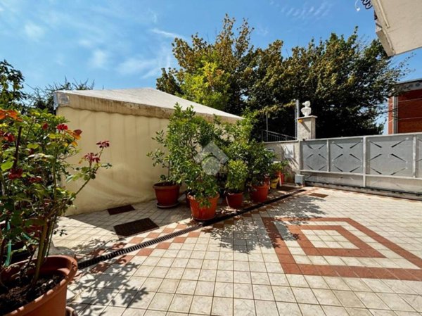 casa indipendente in vendita a Rimini in zona Santa Giustina