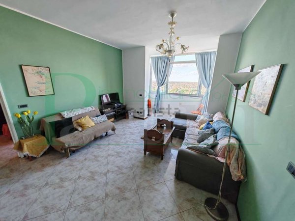 appartamento in vendita a Rimini in zona Marina Centro