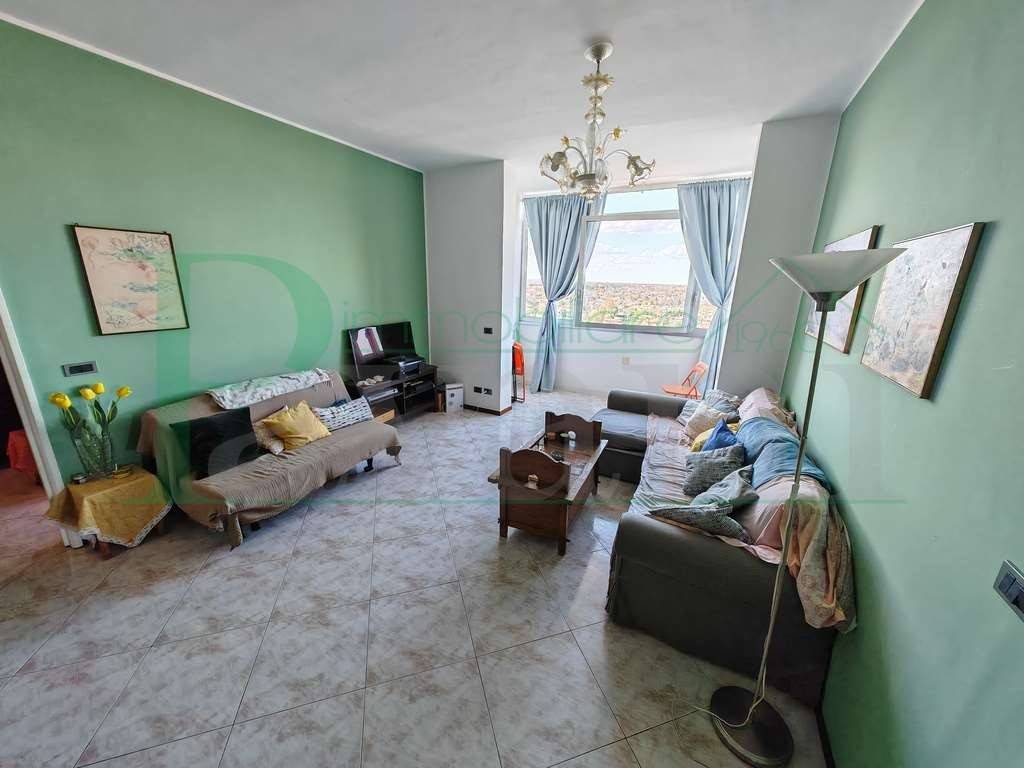 appartamento in vendita a Rimini in zona Marina Centro