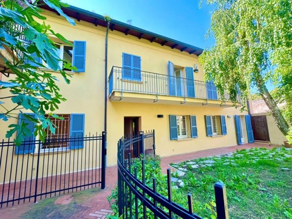 casa indipendente in vendita a Rimini