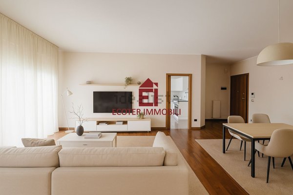 appartamento in vendita a Rimini in zona Marina Centro