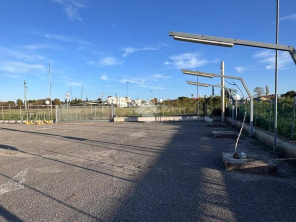 negozio in vendita a Rimini in zona Viserba