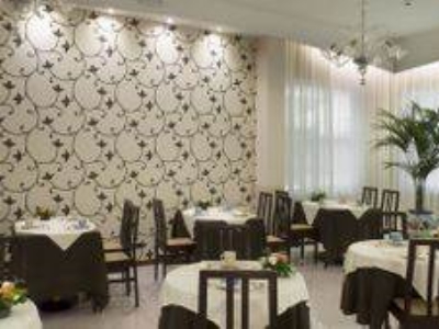 negozio in vendita a Rimini in zona Marina Centro