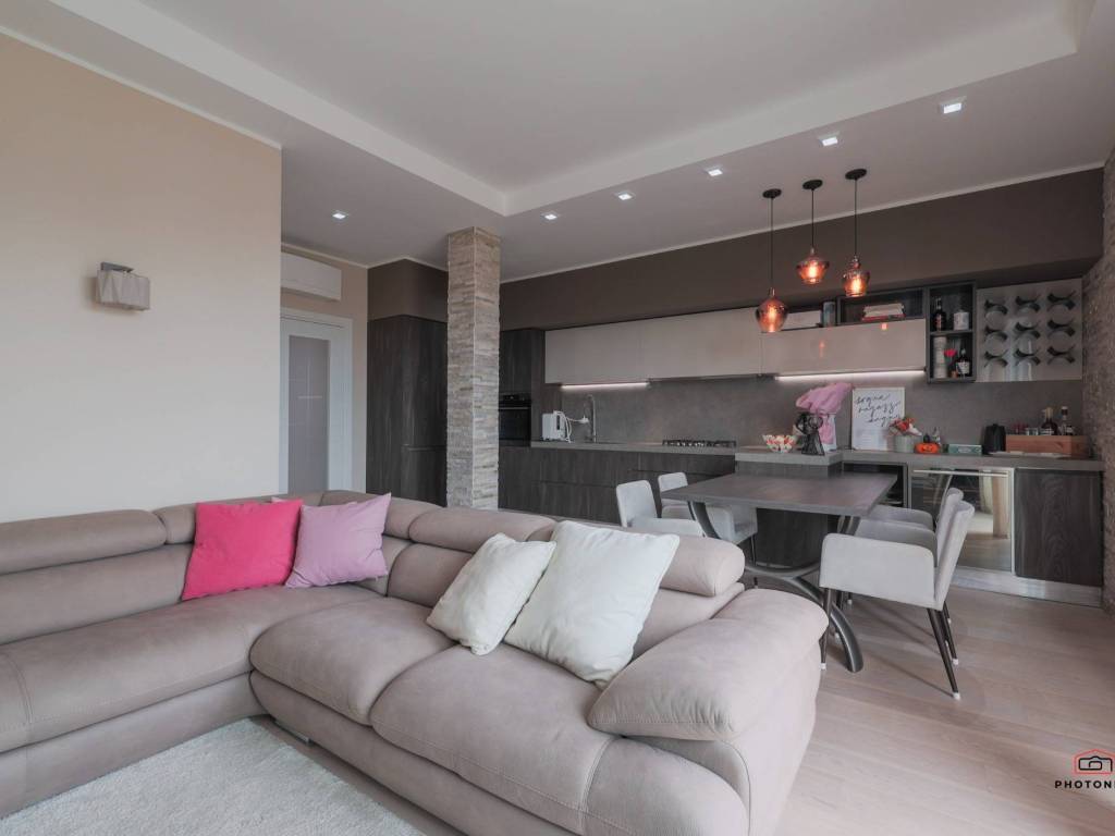 appartamento in vendita a Rimini in zona Marina Centro