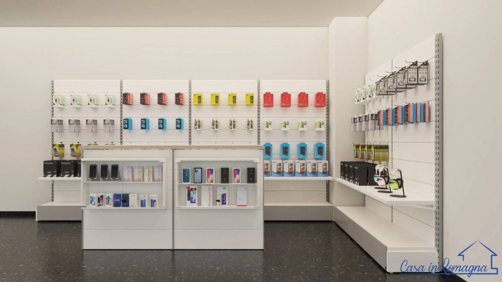 negozio in vendita a Rimini in zona Marina Centro