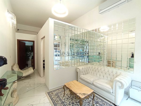 negozio in vendita a Rimini in zona San Giuliano a Mare