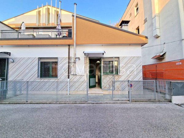 appartamento in vendita a Rimini in zona Miramare di Rimini