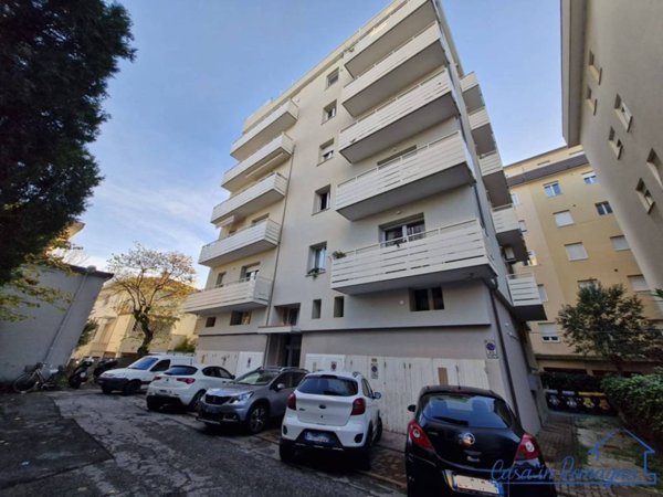 appartamento in vendita a Rimini in zona Marina Centro