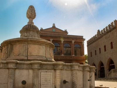 negozio in vendita a Rimini in zona Centro Storico