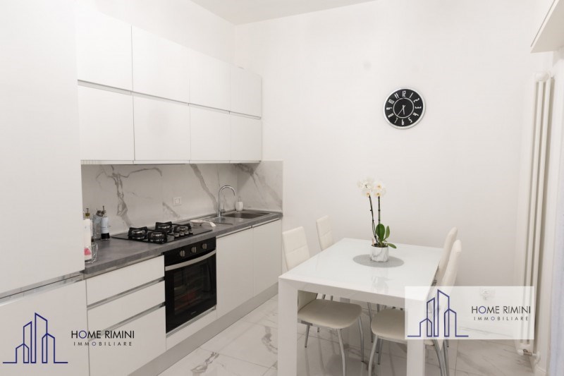 appartamento in vendita a Rimini in zona Miramare di Rimini