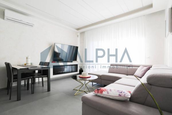 casa indipendente in vendita a Rimini in zona Viserba