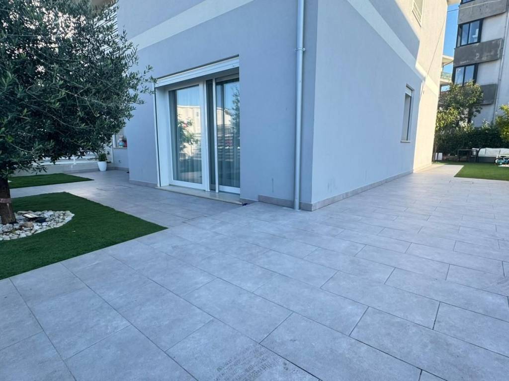 casa indipendente in vendita a Rimini in zona Viserba