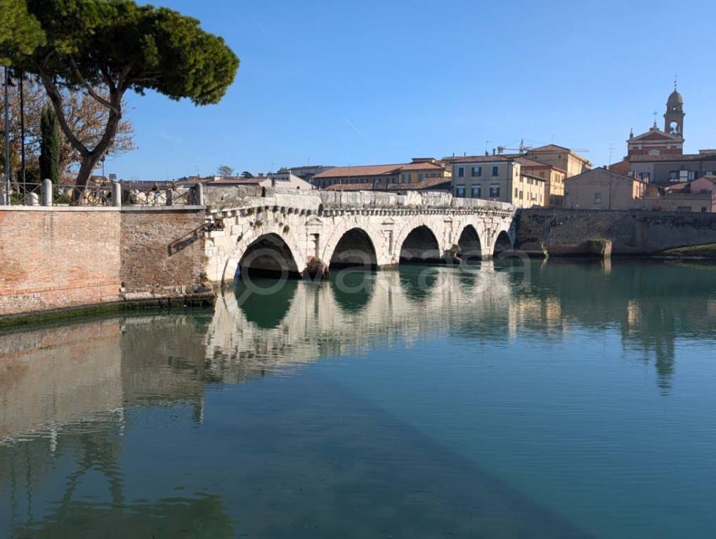 negozio in vendita a Rimini in zona Borgo San Giuliano