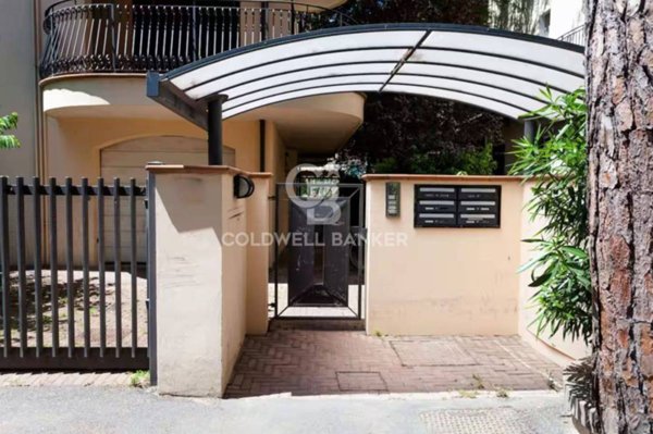 appartamento in vendita a Rimini in zona Marina Centro