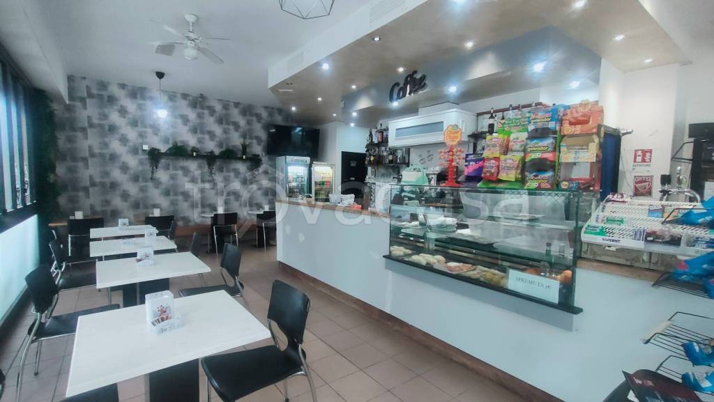 negozio in vendita a Rimini in zona San Giuliano a Mare