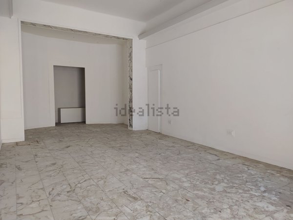 negozio in vendita a Rimini in zona Centro Storico