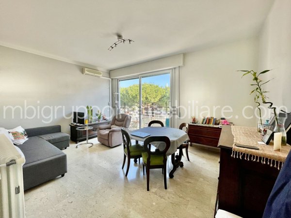 appartamento in vendita a Rimini in zona Marina Centro