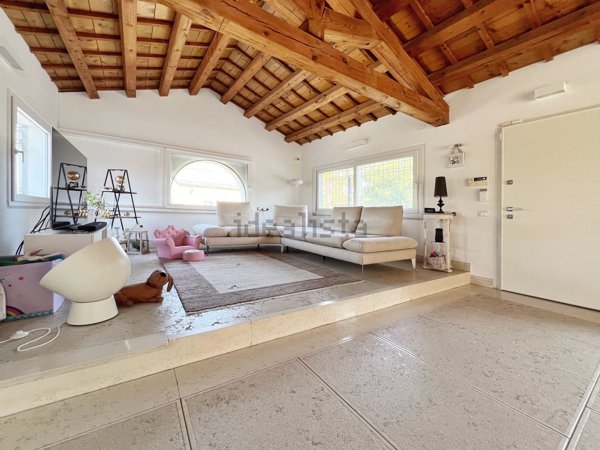 casa indipendente in vendita a Rimini in zona Centro Storico