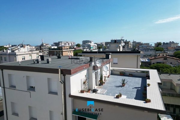appartamento in vendita a Rimini in zona Marina Centro