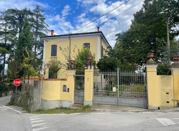 casa indipendente in vendita a Rimini