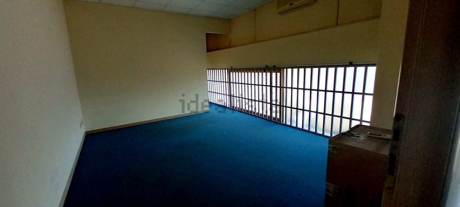 locale commerciale in vendita a Rimini