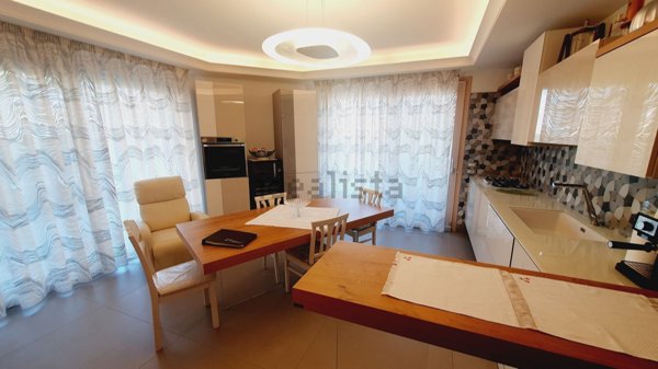 appartamento in vendita a Rimini in zona Miramare di Rimini