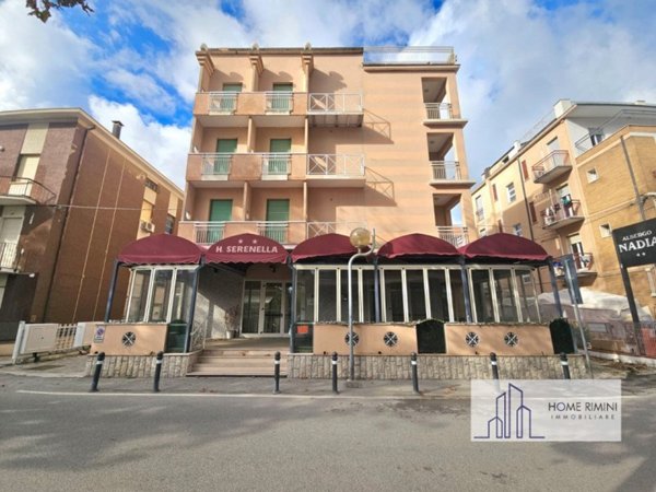 negozio in vendita a Rimini in zona Viserba
