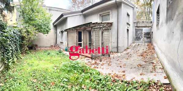 casa indipendente in vendita a Rimini in zona Centro Storico