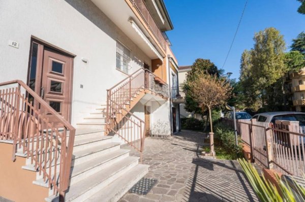 casa indipendente in vendita a Rimini in zona Bellariva