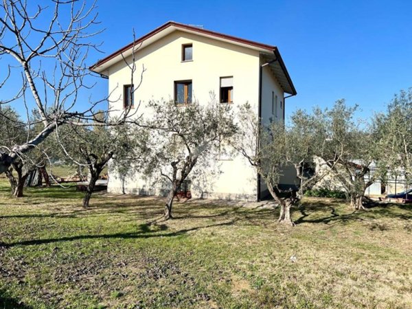 casa indipendente in vendita a Rimini in zona Grotta Rossa