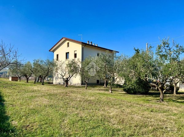 casa indipendente in vendita a Rimini in zona Vergiano