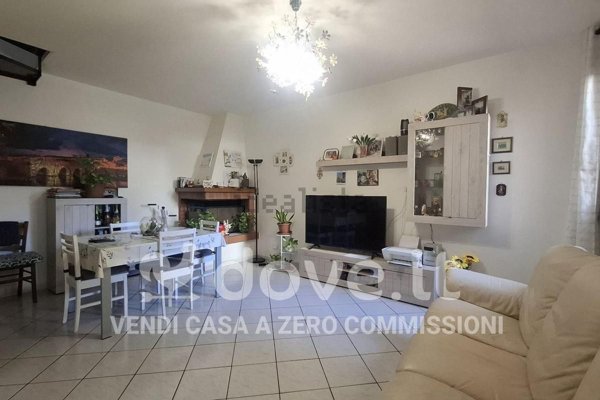 casa indipendente in vendita a Rimini in zona Marecchiese