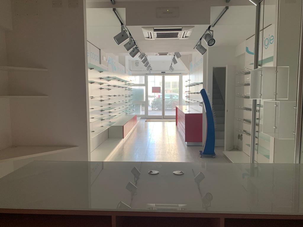 negozio in vendita a Rimini