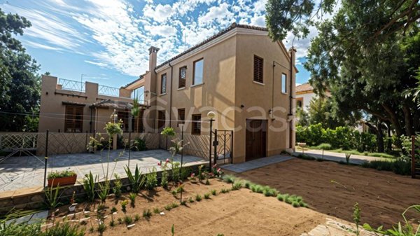 casa indipendente in vendita a Rimini