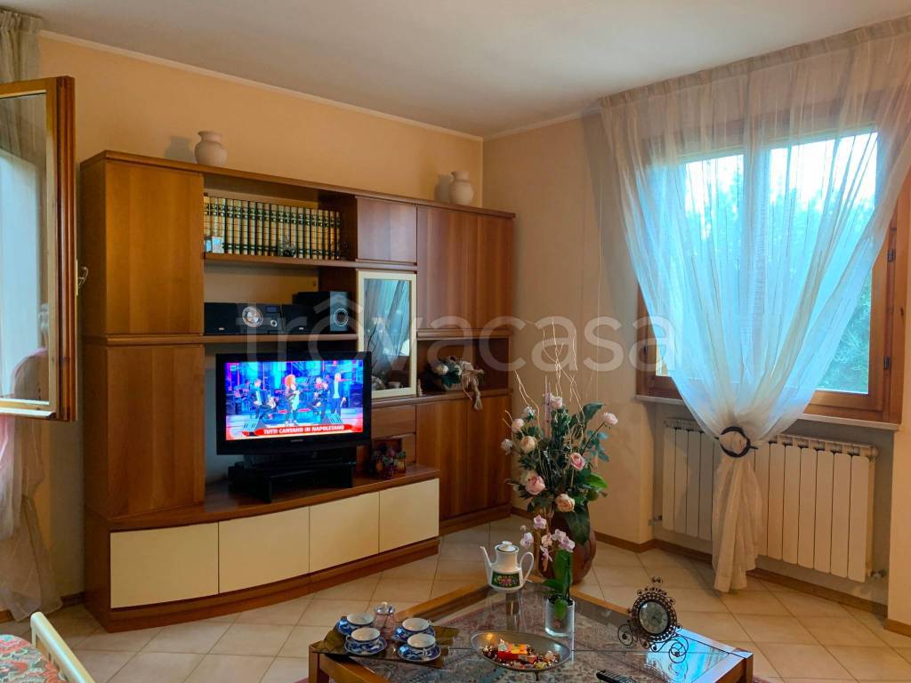 casa indipendente in vendita a Rimini in zona Vergiano