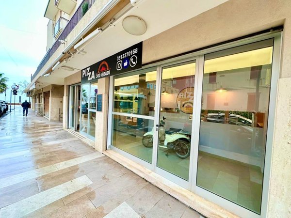 negozio in vendita a Rimini in zona Viserba