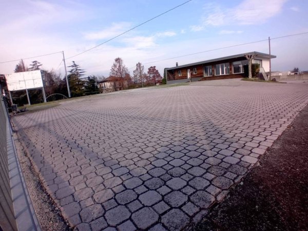 negozio in vendita a Rimini in zona Viserba