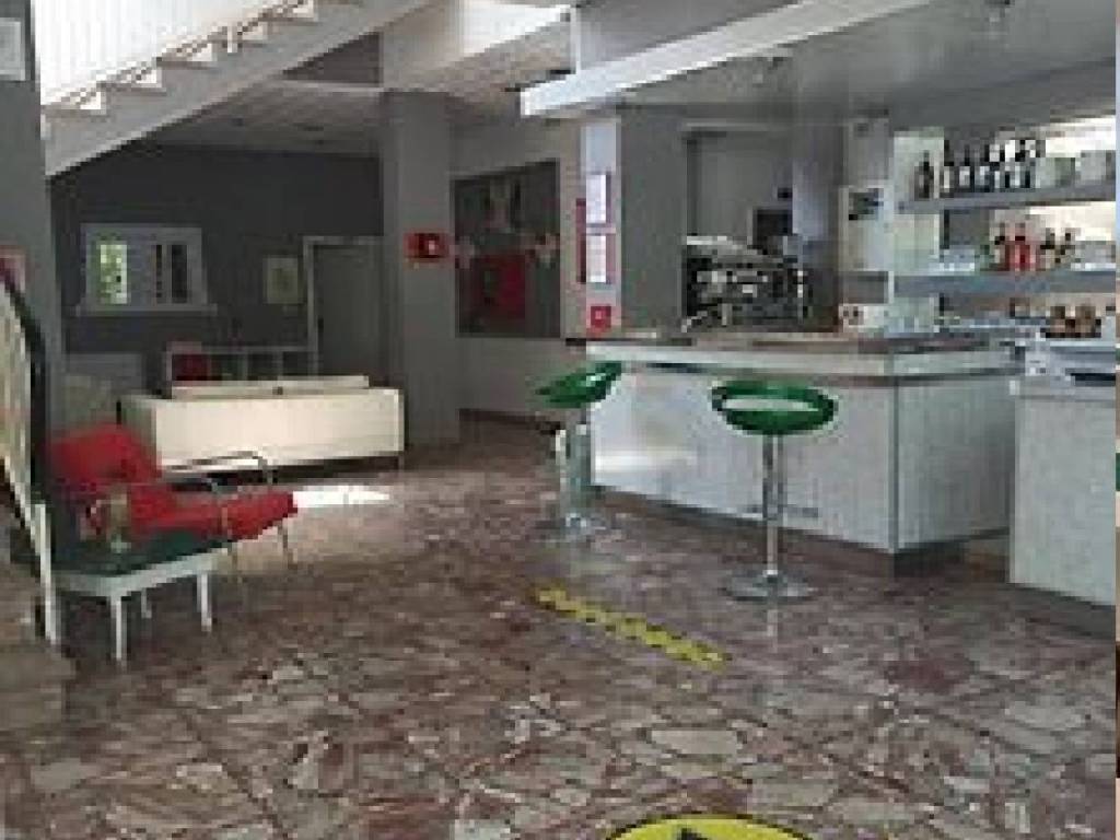 intera palazzina in vendita a Rimini in zona Rivazzurra