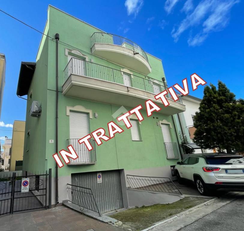 appartamento in vendita a Rimini in zona Miramare di Rimini