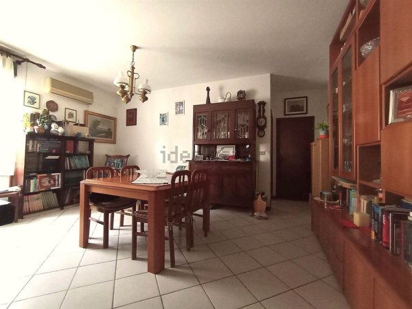 appartamento in vendita a Rimini in zona Marina Centro