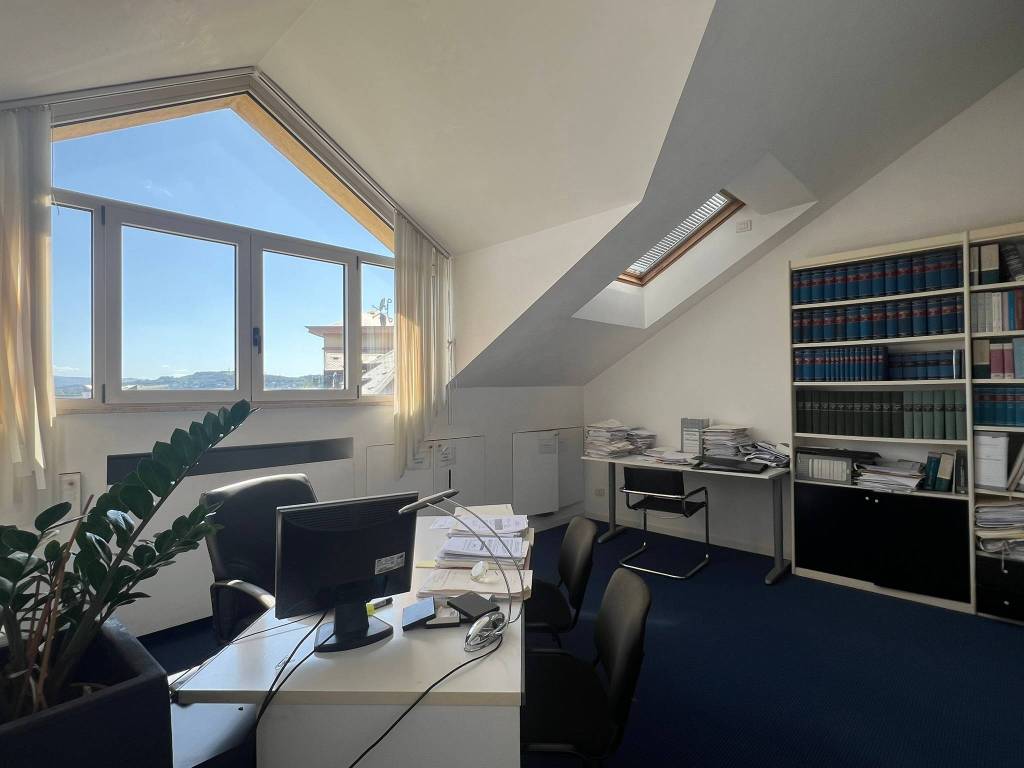 attico in vendita a Rimini in zona Lagomaggio