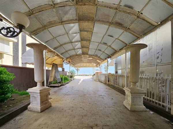 negozio in vendita a Rimini in zona Torre Pedrera