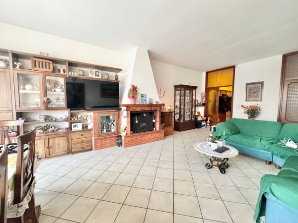 appartamento in vendita a Rimini in zona Marecchiese