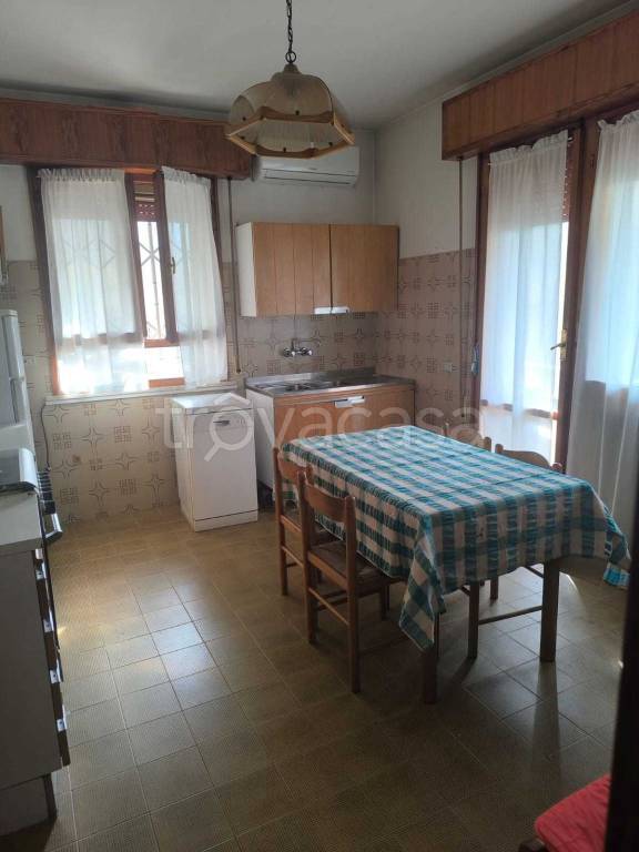 casa indipendente in vendita a Rimini in zona Marebello