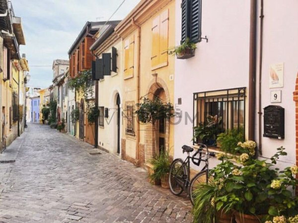 casa indipendente in vendita a Rimini in zona Borgo San Giuliano