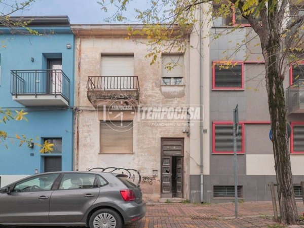 appartamento in vendita a Rimini in zona Marina Centro