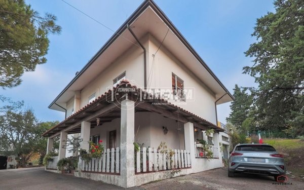 casa indipendente in vendita a Rimini