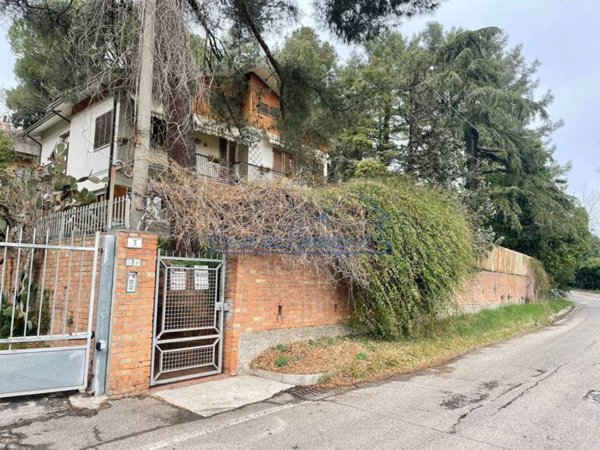casa indipendente in vendita a Rimini in zona Grotta Rossa