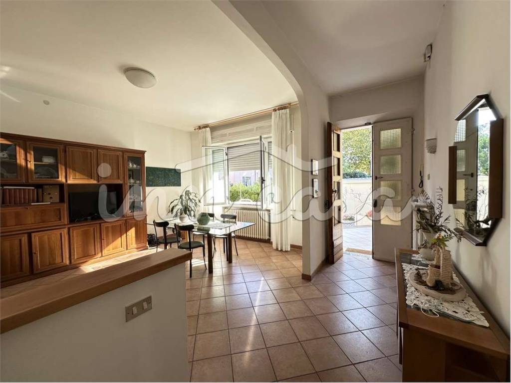 appartamento in vendita a Rimini in zona Marina Centro