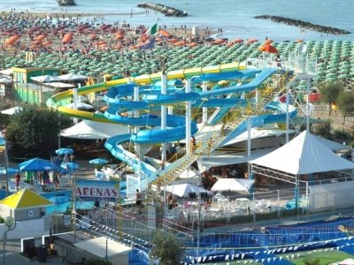 negozio in vendita a Rimini in zona Rivabella